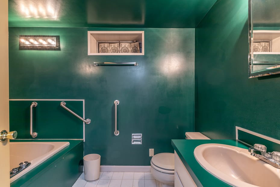 2 Bridgeworth Lane Photo 32