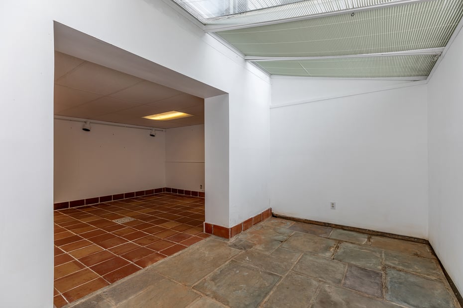 2 Bridgeworth Lane Photo 29