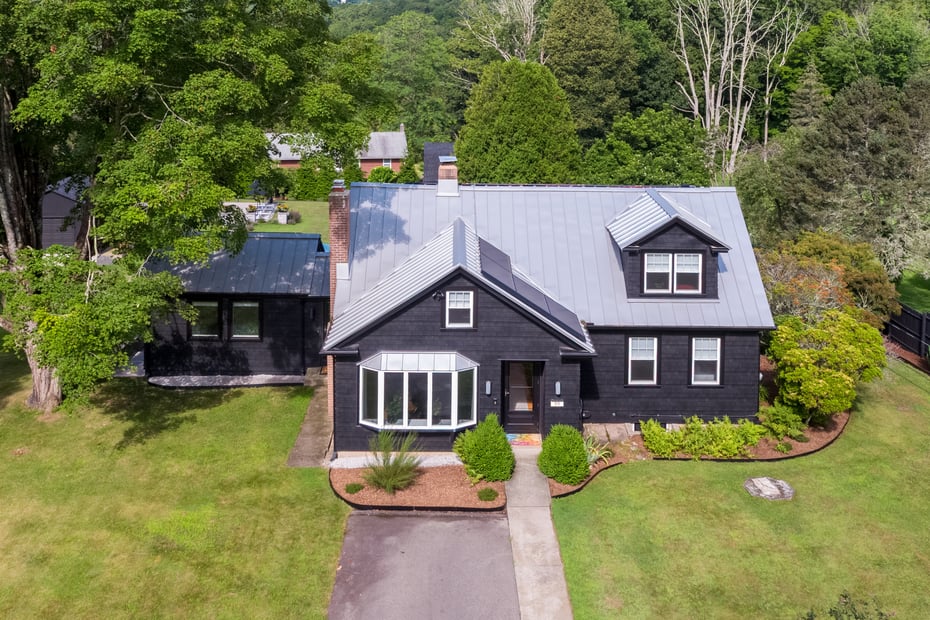 55 Bogel Road Photo 3