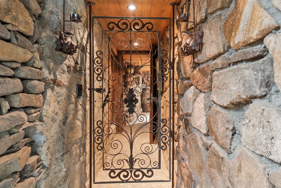 57 Indian Trail Road Photo 28