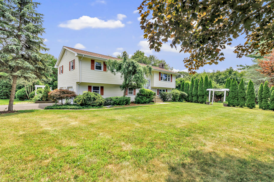 10 Magnolia Road Photo 2