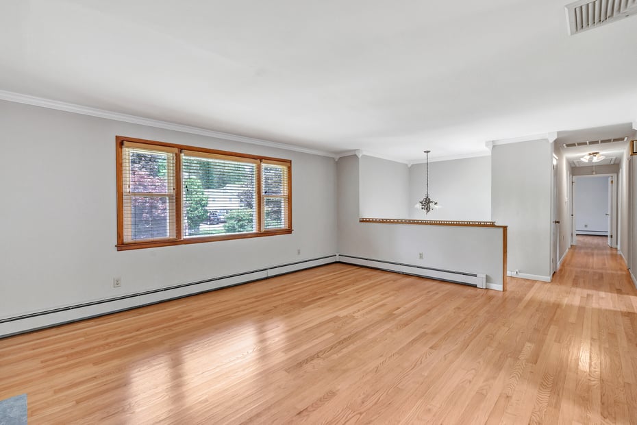 10 Magnolia Road Photo 6