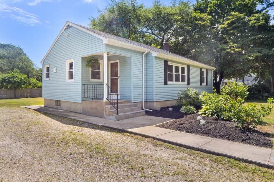 133 Bloomingdale Road Photo 1