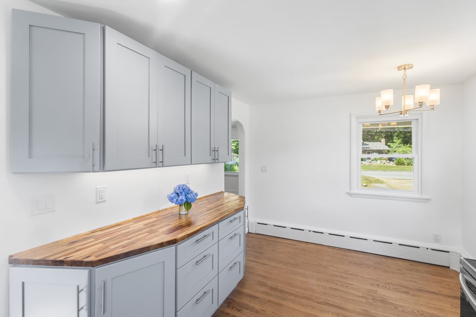 133 Bloomingdale Road Photo 8