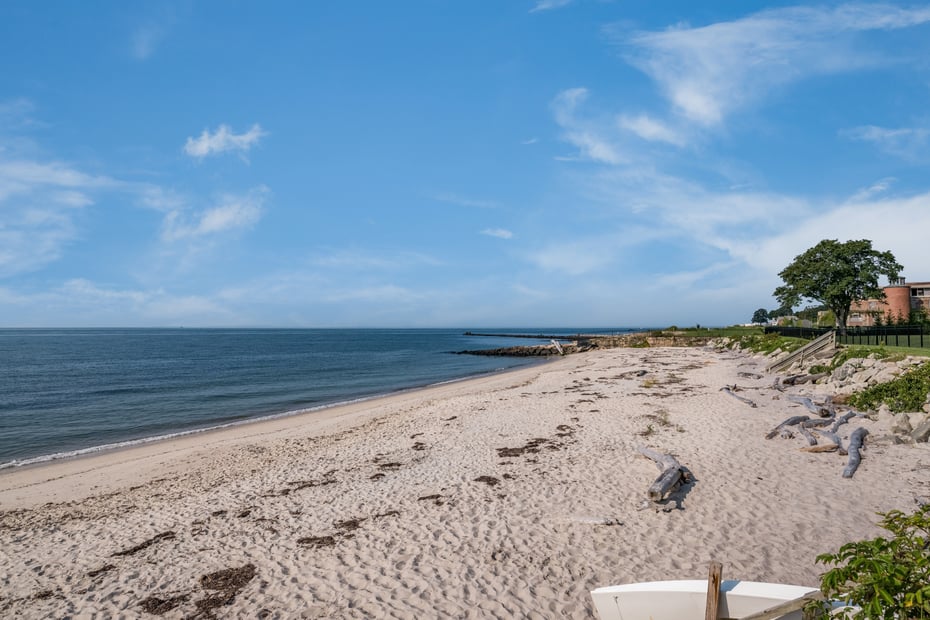 3 Sea Meadows Lane Photo 3