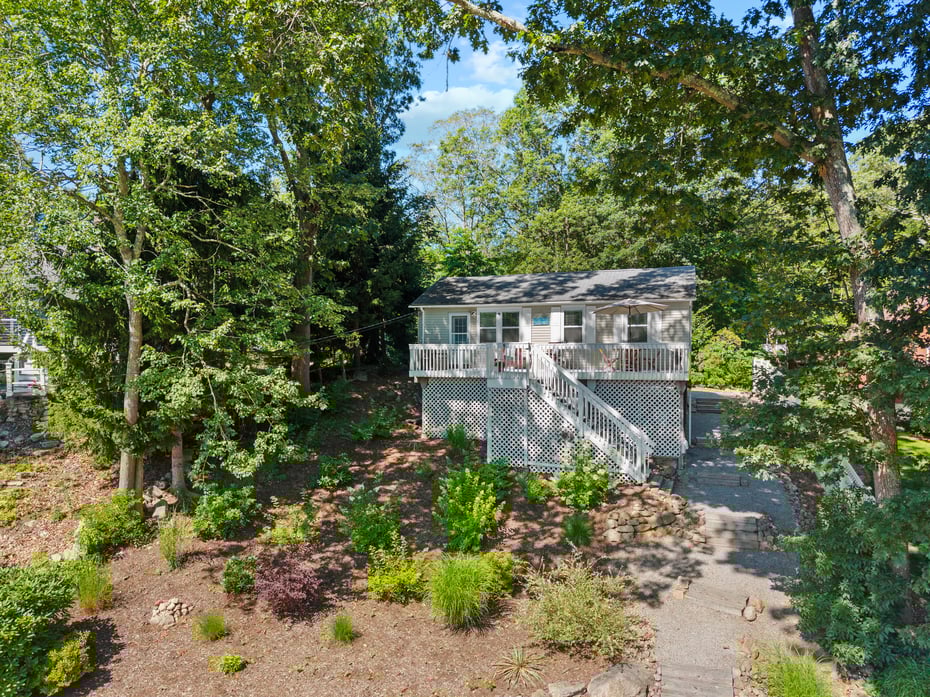 34 Marshfield Road Photo 1