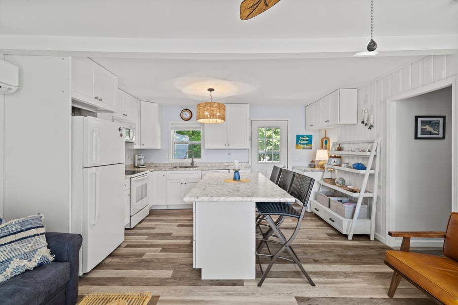 34 Marshfield Road Photo 8