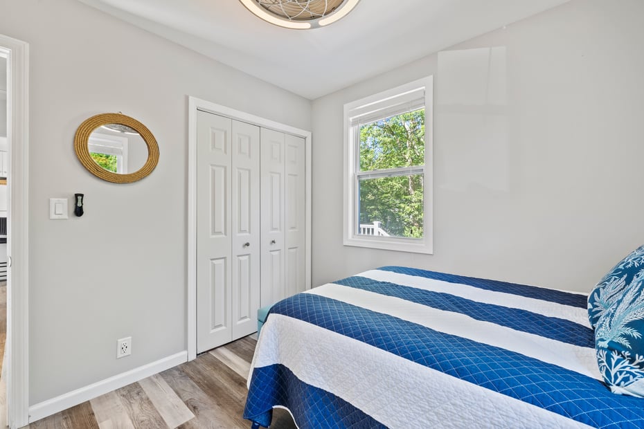 34 Marshfield Road Photo 17
