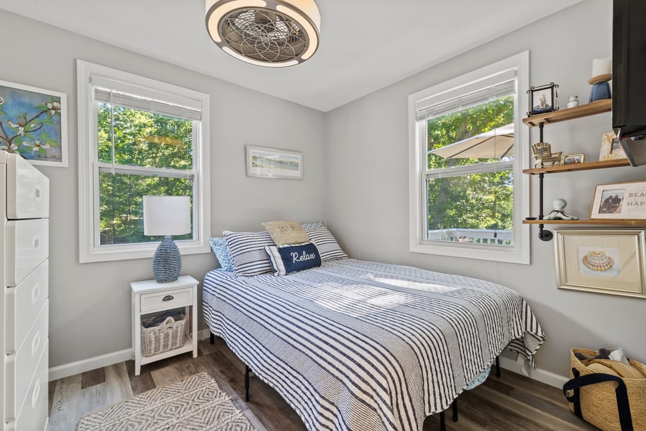 34 Marshfield Road Photo 18