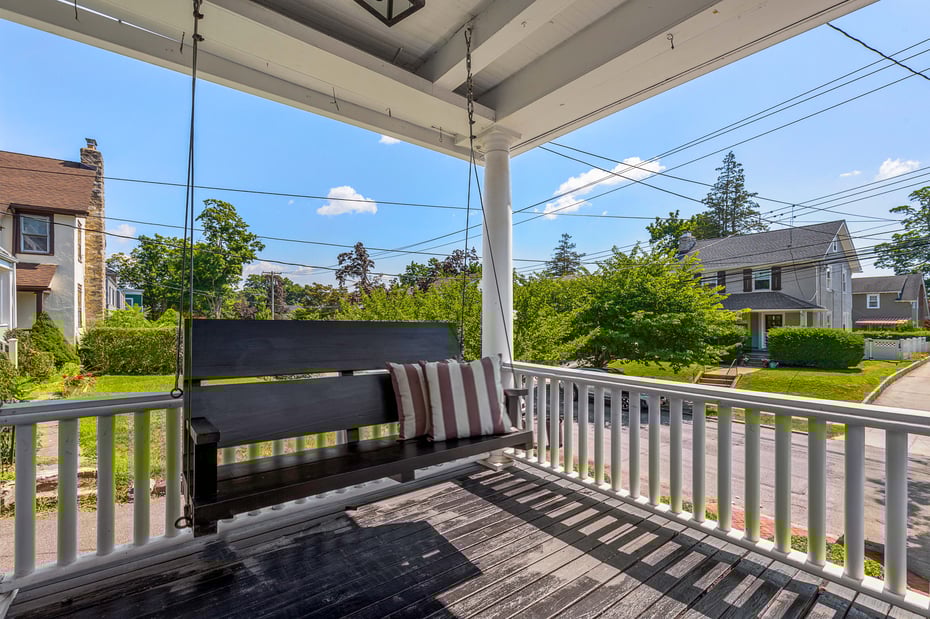 227 Westchester Avenue Photo 3