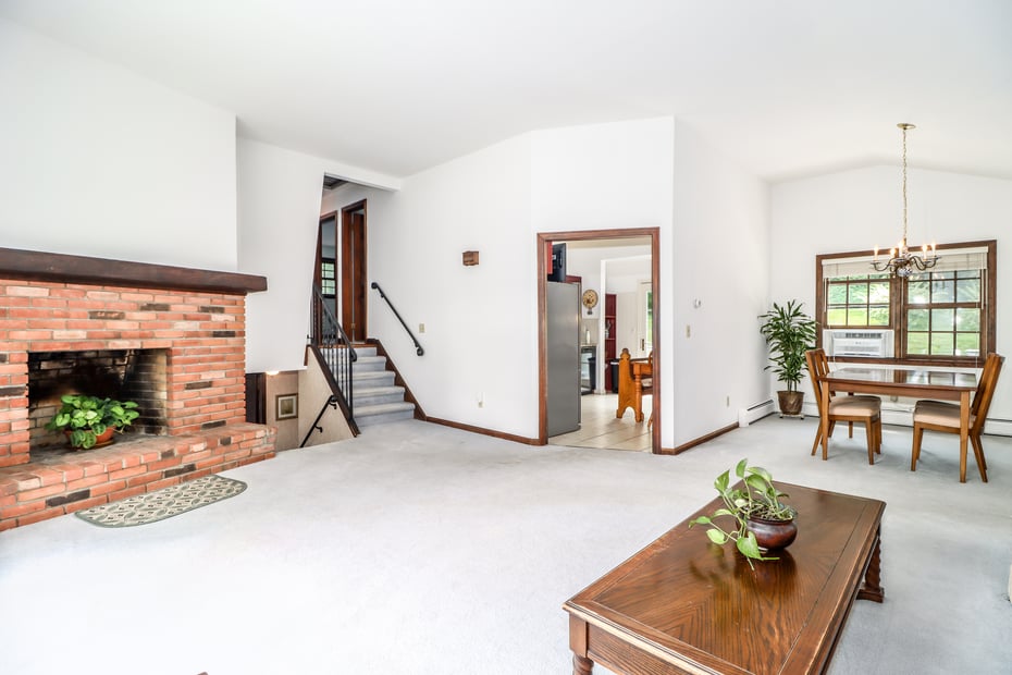 21 Lillinonah Drive Photo 7