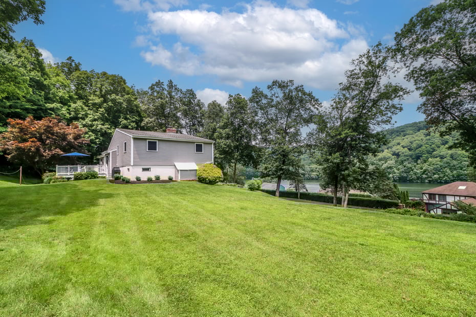 21 Lillinonah Drive Photo 35