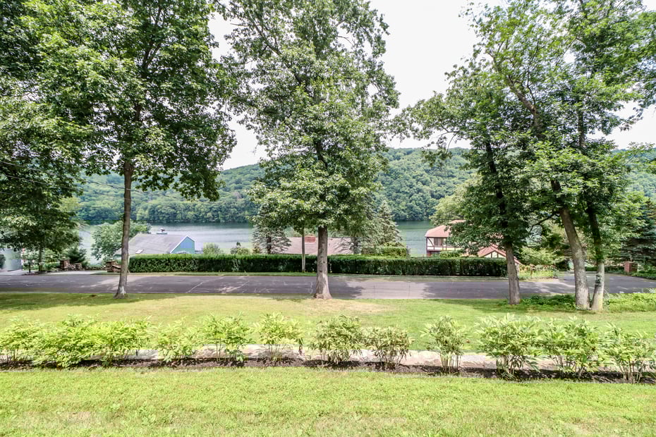 21 Lillinonah Drive Photo 36