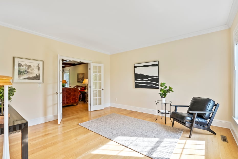 64 Warren Glen Photo 6