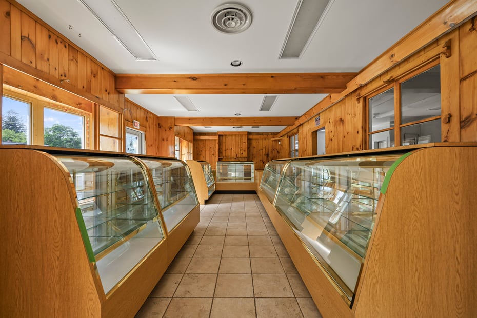 260 Stockbridge Rd Photo 9