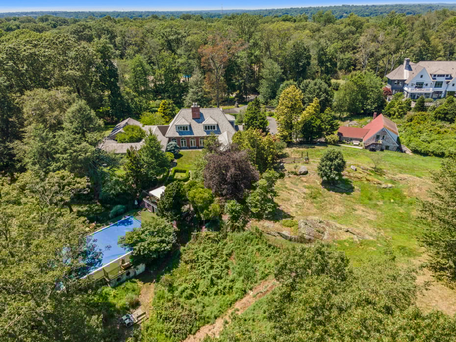 37 Green Acre Lane Photo 4