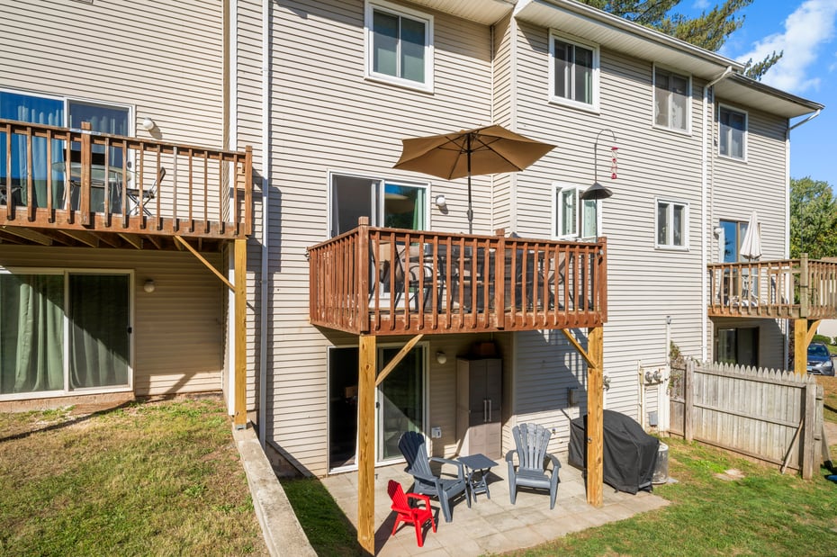 99 Spring Lane #99 Photo 19