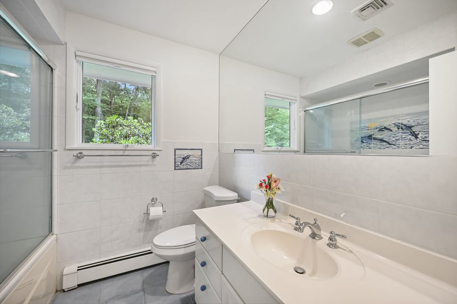 391 Sawmill Road Photo 16