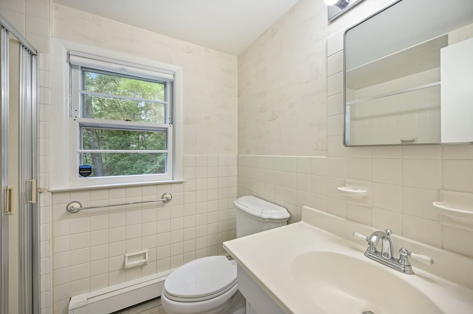 391 Sawmill Road Photo 22