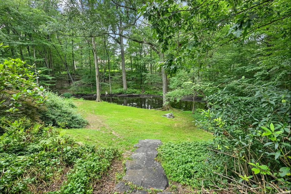 391 Sawmill Road Photo 30