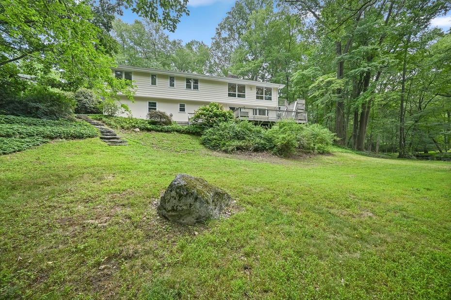 391 Sawmill Road Photo 31