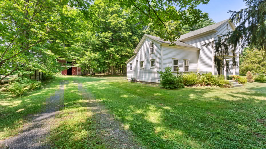 533 Shaker Museum Road Photo 2