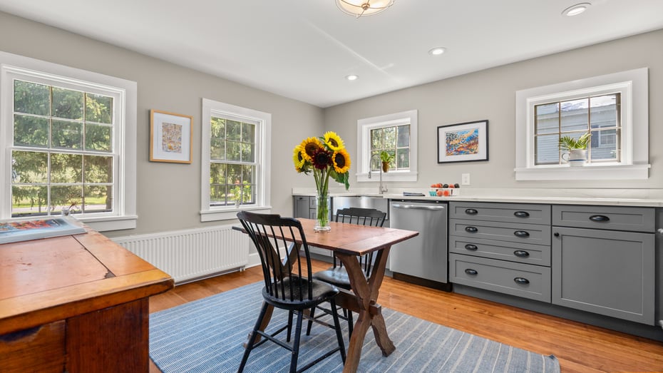 533 Shaker Museum Road Photo 8