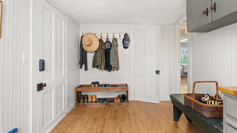 533 Shaker Museum Road Photo 15