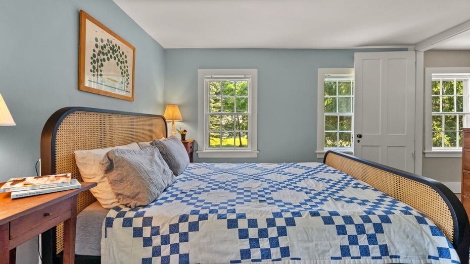 533 Shaker Museum Road Photo 21