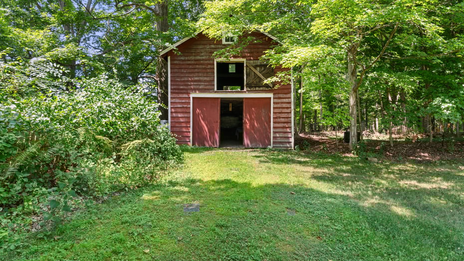 533 Shaker Museum Road Photo 28