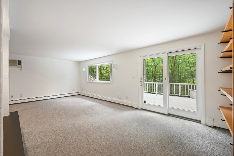 391 Sawmill Road Photo 18