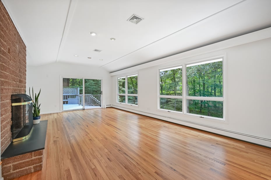 391 Sawmill Road Photo 5