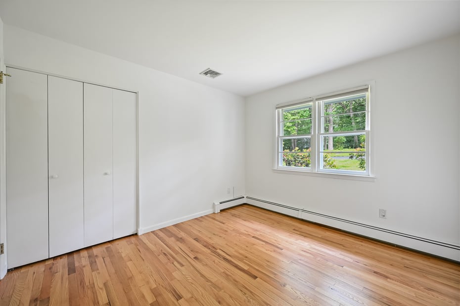 391 Sawmill Road Photo 15