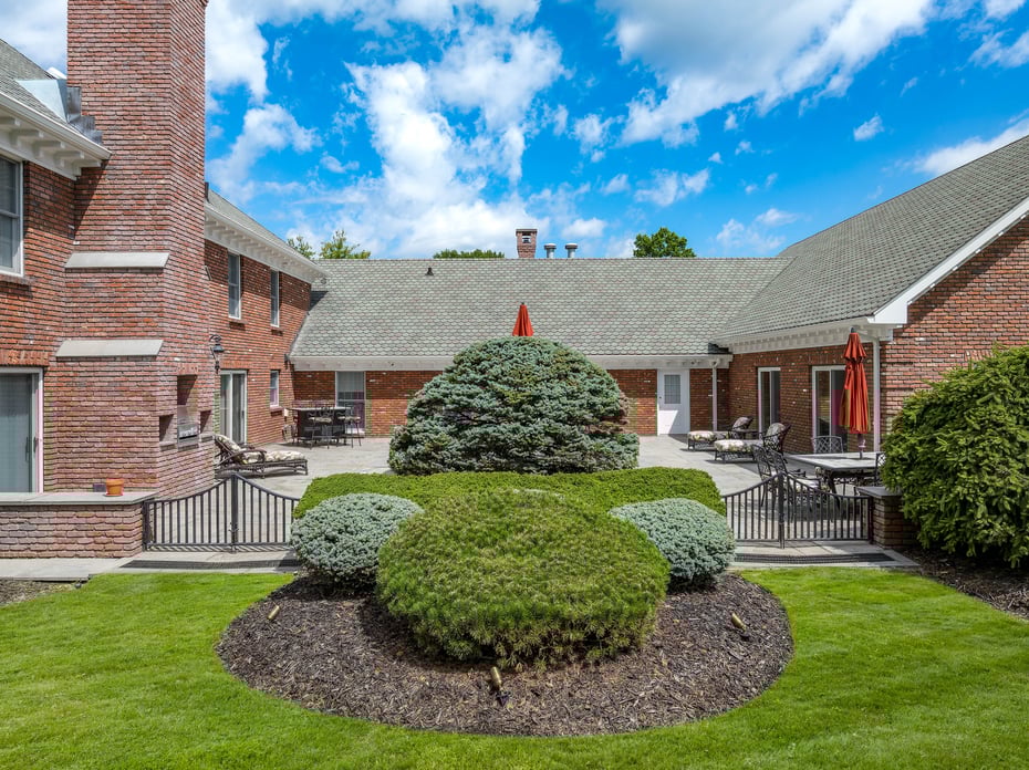 109 Mamaroneck Road Photo 37
