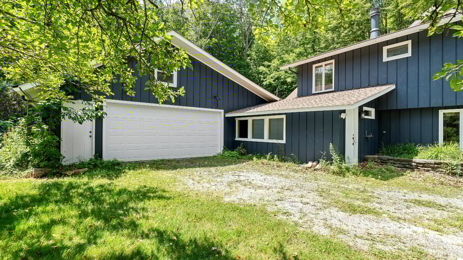 638 Fog Hill Road Photo 2