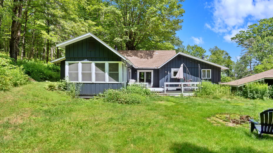 638 Fog Hill Road Photo 3