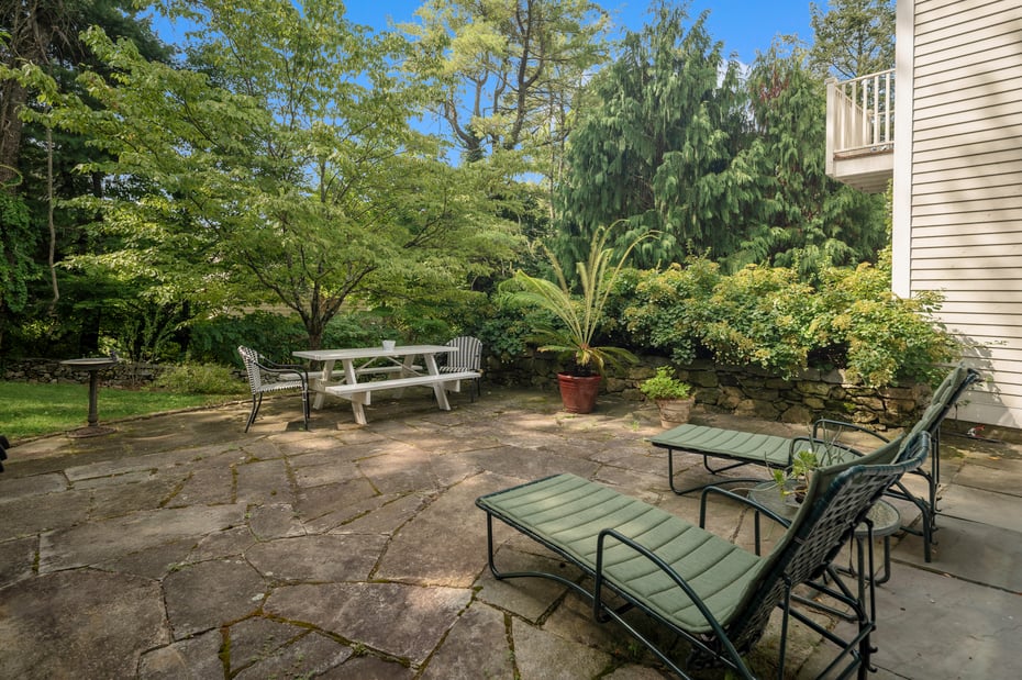 202 Weed Street Photo 36