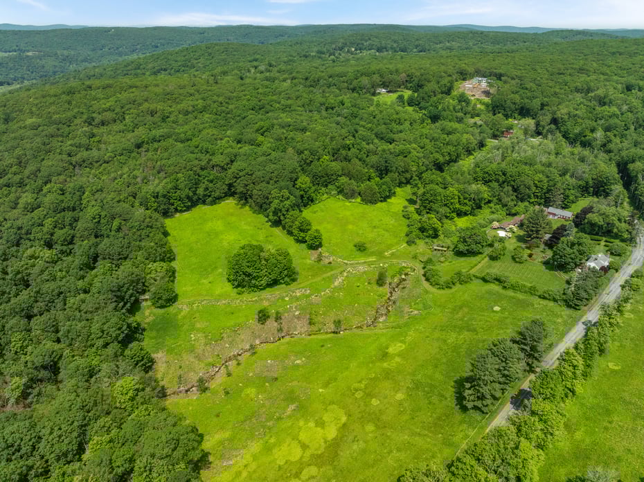 132 Curtiss Road Photo 9