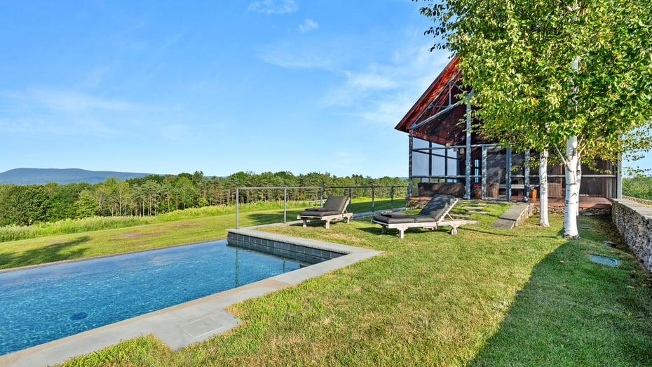 241 Cunningham Hill Road Photo 26