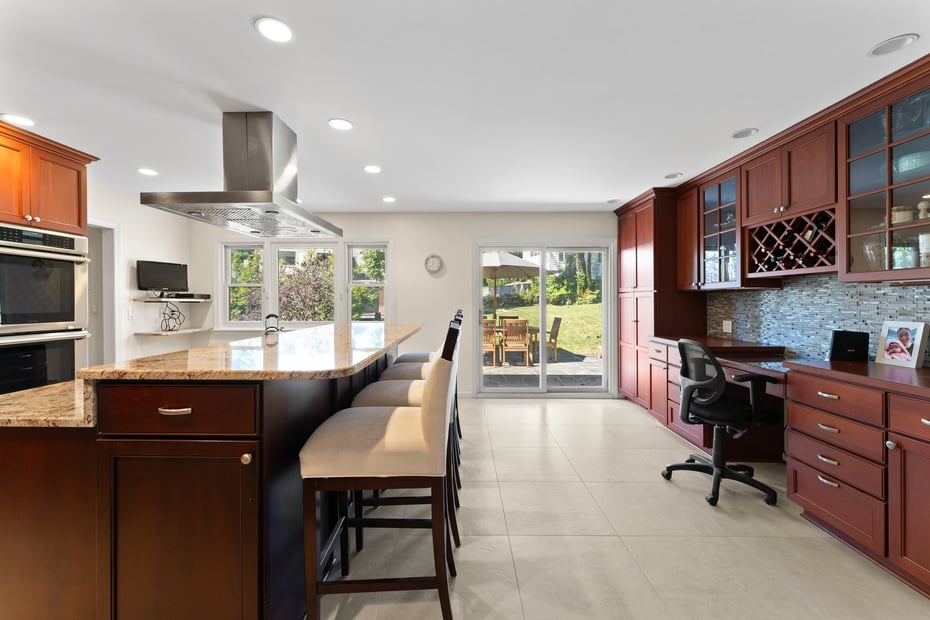 114 Oxford Road Photo 8