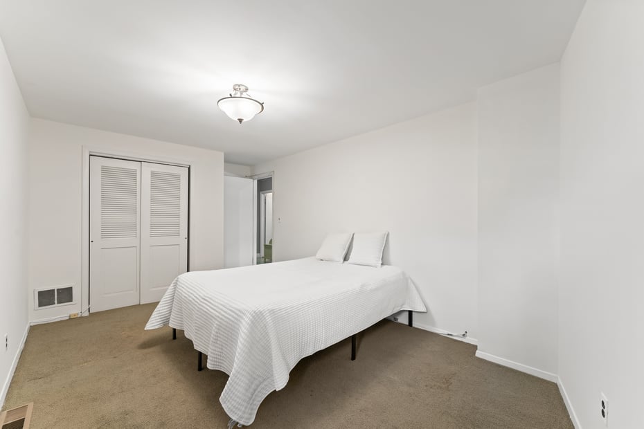 114 Oxford Road Photo 29