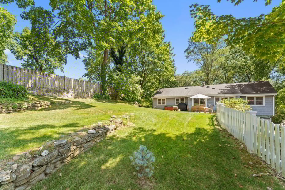 114 Oxford Road Photo 35