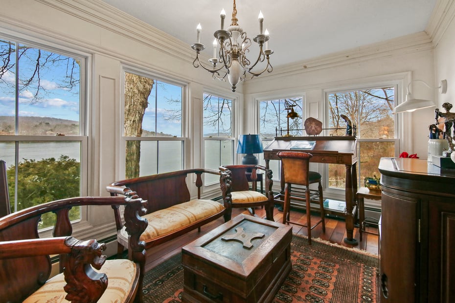 77 Main Street Photo 6