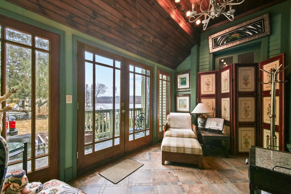 77 Main Street Photo 13