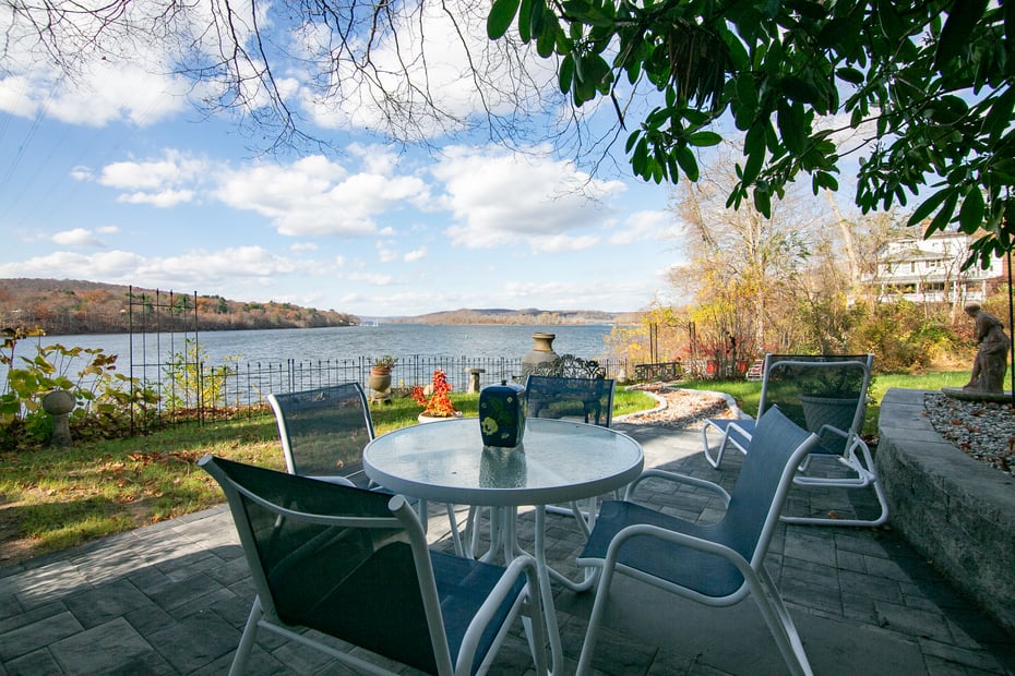 77 Main Street Photo 37