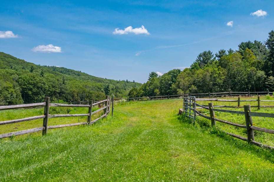 19 Roberts Rd Photo 25