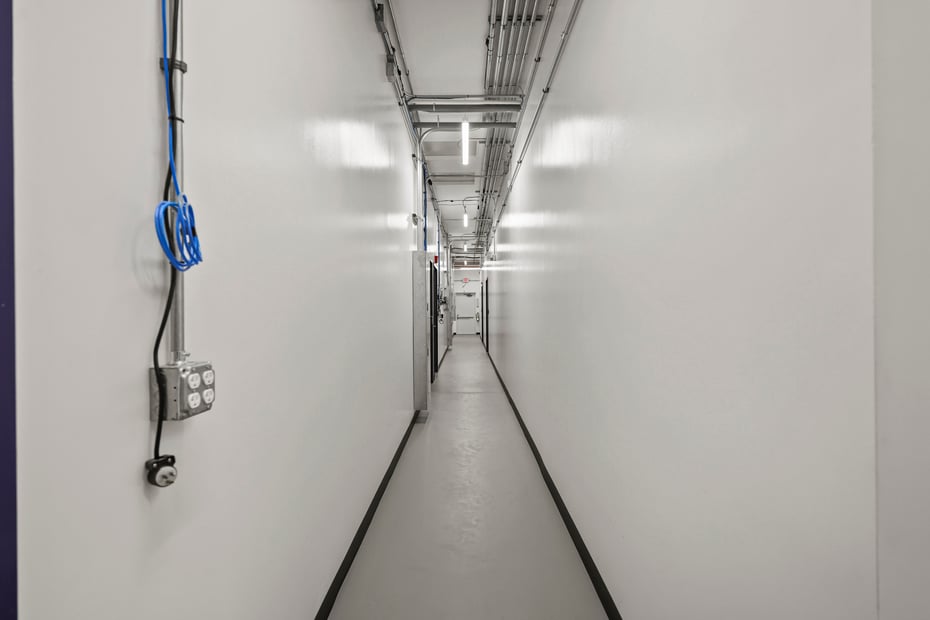 700 S Main St Photo 11