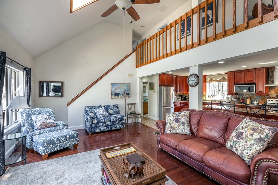 421 East Hyerdale Drive Photo 4