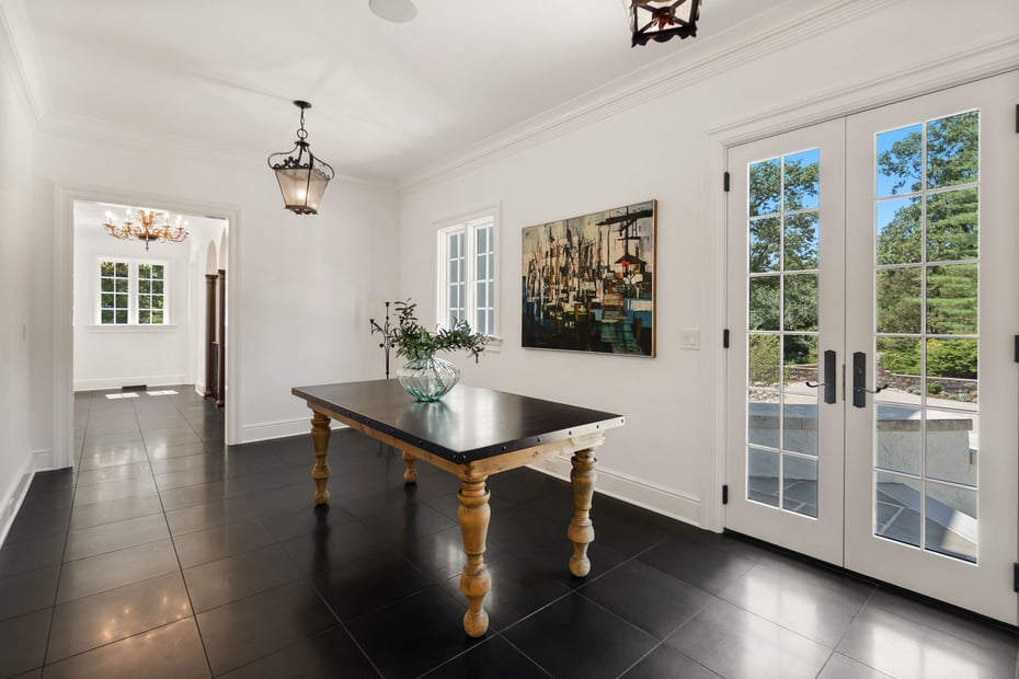 18 Tokeneke Trail Photo 8