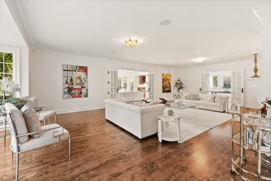 18 Tokeneke Trail Photo 11